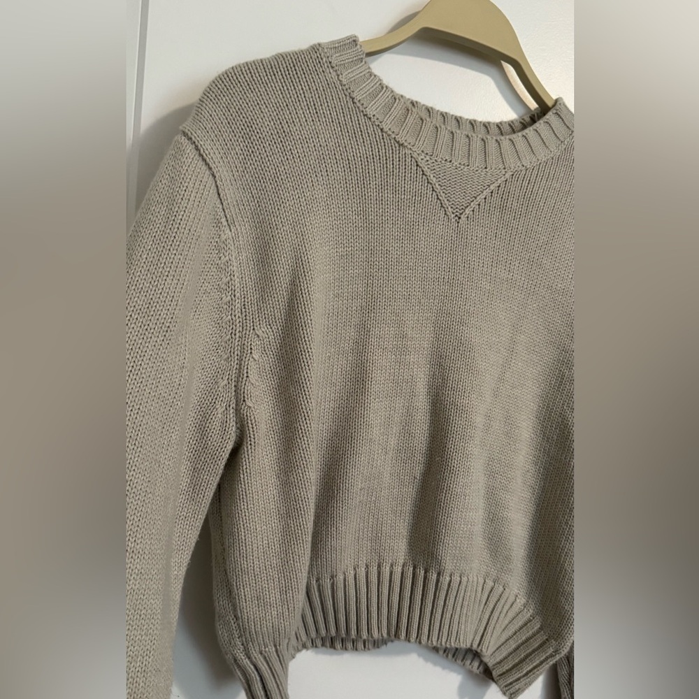 Women's Light Grey Crop Sweater - Picture 3 of 16